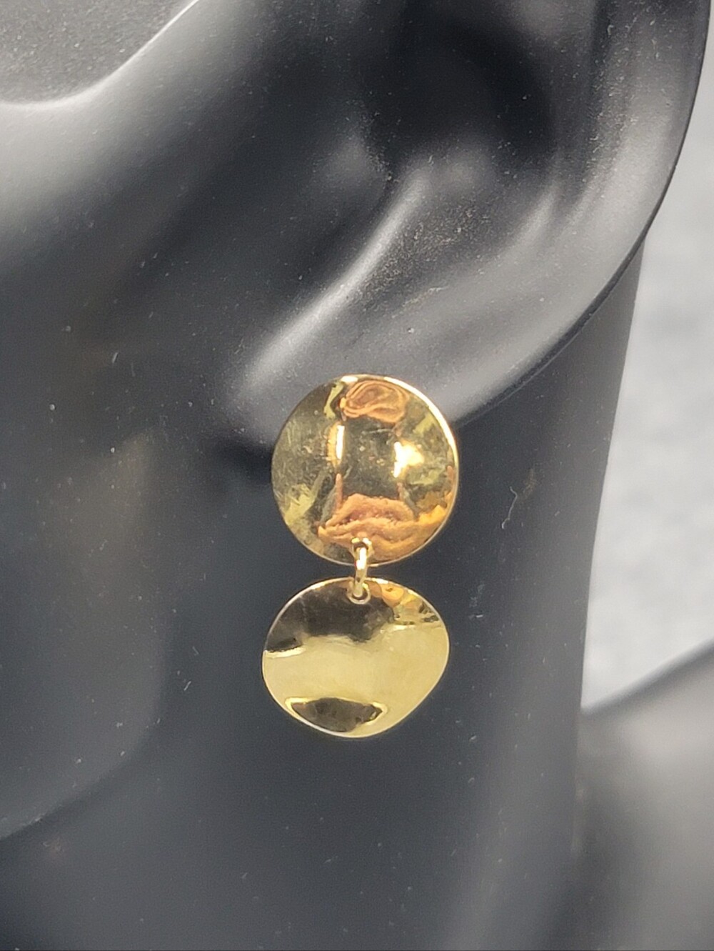 Vintage Avon OS Hammered Gold Tone Pierced Ear Earrings Costume Jewelry Round
